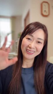 @michikohaino 特典はプロフリンクから👀
ベビファ離乳食®︎ラボ🔬1/24(土)🈵要相談
\離乳食で悩む原因は、離乳食ではない/
母乳・ミルクからの「繋がり」が悩みを解決
👩🏻🏫ベビーファースト離乳食®︎ラボ
1/24(土)朝・夜 開催🌈
╭━━━━━━━━━━╮
🉐離乳食ラボまで
countdown Live🎙️✨
╰━V━━━━━━━━╯
たくさんの質問&コメント
今日もありがとうございます🖐🏻
📝今日お答えした内容
💬8m 血糖値安定と脂質
💬妊娠初期の心拍について
他にも雑談色々🗣️
赤ちゃんの経験を制限しすぎず、
誰基準のどこを目標に向かって進んでいるのか
このゴール設定を手探りでも紆余曲折しつつでも
逃げずにしっかり設定だけはしていきたい🥅✨
改めて今日も思うのでした🔥←🥵
━━━━━━━━━━━━━━━
👩🏻🏫離乳食のことで悩んでいるママへ
ベビーファースト離乳食®︎ラボ
━━━━━━━━━━━━━━━
💬離乳食で悩む原因は、離乳食ではない
大丈夫、今からでも間に合います🔥
🕘午前の部:1/24(土) 10:00〜11:30 🈵要相談
🌙夜の部:1/24(土) 21:00〜22:30 🈵要相談
※オンライン開催
📩詳細・申込はプロフィール @michikohaino から!
🎁LINE登録で10大特典 配信中!
━━━━━━━━━━━━━━━
👶🏻はいのみちこ
助産師/看護師/保健師/IBCLC
━━━━━━━━━━━━━━━
二次救急/NICU/分娩多数産科クリニック/総合病院/保健センター/新生児訪問/小児科クリニック/看護助産教育従事
⧠ 臨床24年5万組超の乳幼児栄養支援
⧠ 札幌地域密着の施設開業15年・助産院長
⧠ ベビーファースト離乳食®︎資格コース主宰
(87名在籍・1,000名超受講)
24年・5万組の個別支援経験と国際的ガイドラインから体系化した“赤ちゃん主体の離乳食法” ― それが ベビーファースト離乳食®︎です。
授乳•離乳食•ねんね•排泄•抱っこの悩みに関する解決方法を5万人の悩めるママたちと向き合ってきた知識と経験から、ママが選べる力を得ることで納得して自分らしく育児を楽しめる毎日を作るために発信中。
そんな、はいのみちこと直接話せる離乳食ラボ(セミナー)は貴重な機会です!ワクワク待ってます🖐️